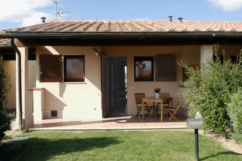 אפרטהוטל פרינצ'יפינה טרה Residenza Principina מראה חיצוני תמונה